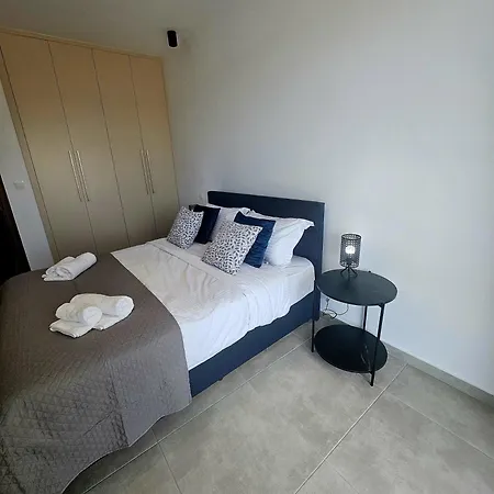 One Bedroom Apartment, Universal Residences Apartament