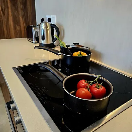 One Bedroom Apartment, Universal Residences Апартаменты Пафос