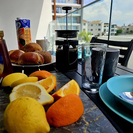 One Bedroom Apartment, Universal Residences Пафос