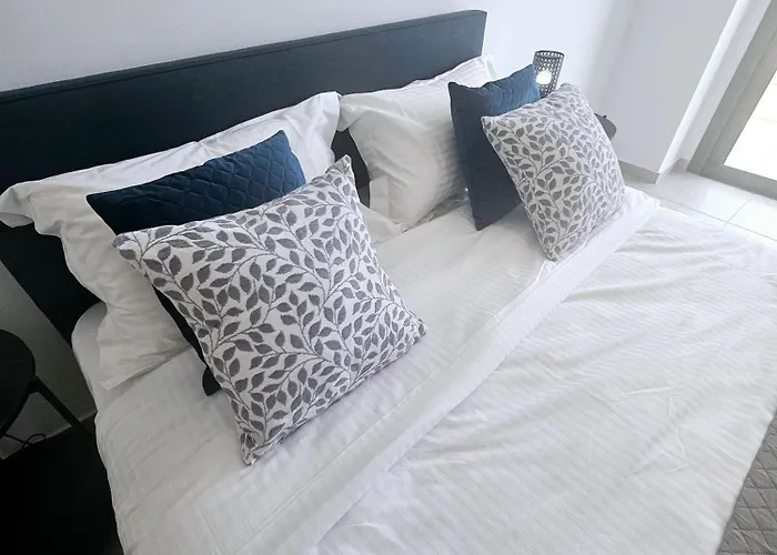 One Bedroom Apartment, Universal Residences بافوس