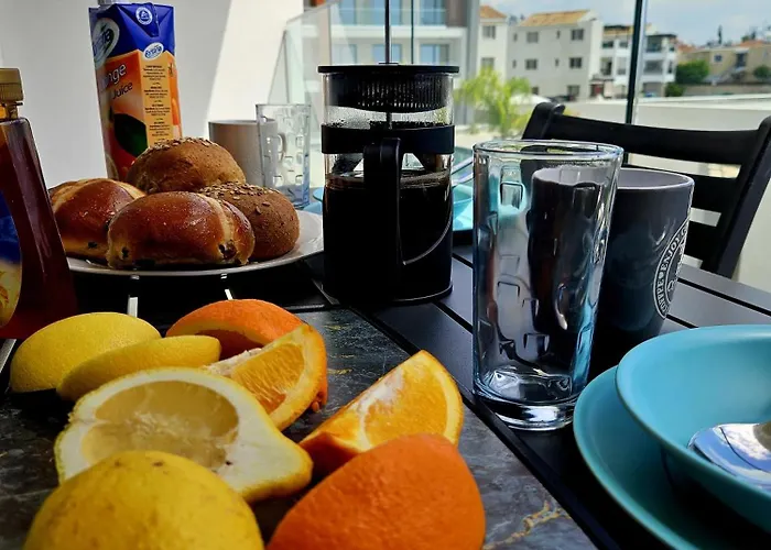 One Bedroom Apartment, Universal Residences بافوس