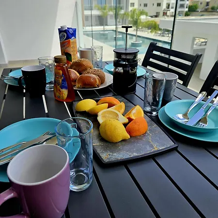 One Bedroom Apartment, Universal Residences