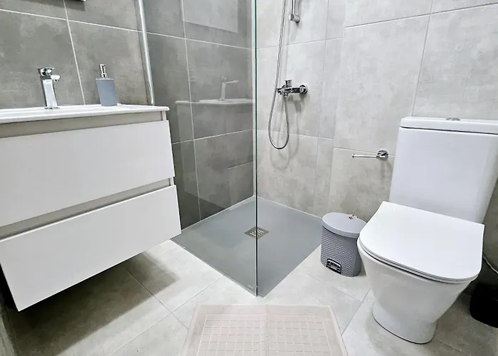 One Bedroom Apartment, Universal Residences Lejlighed